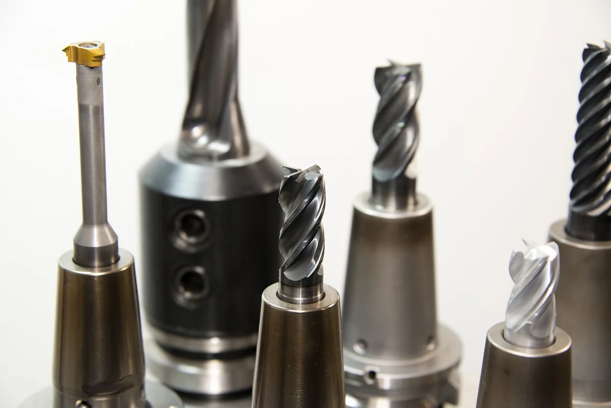 Les outils et matériaux indispensables