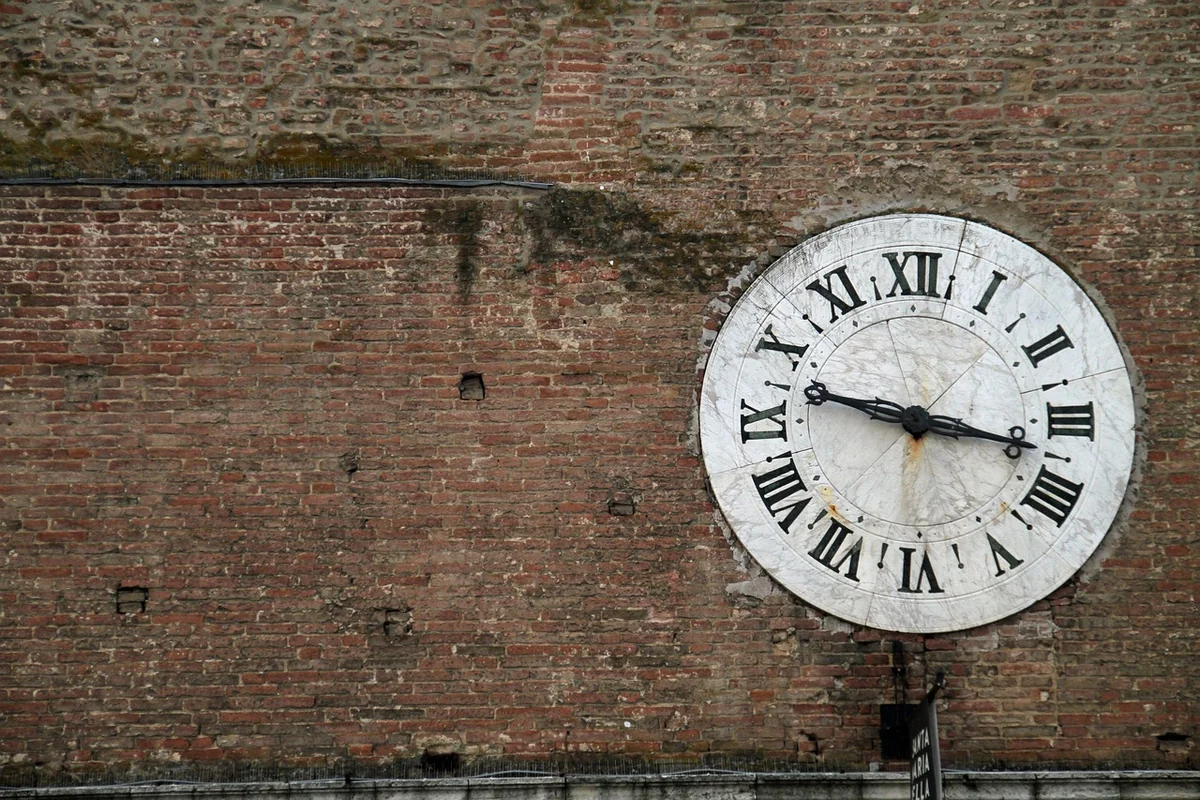 Les grands types d'horloges murales années 50