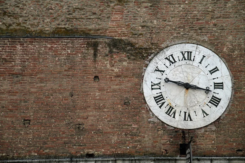 Les grands types d'horloges murales années 50